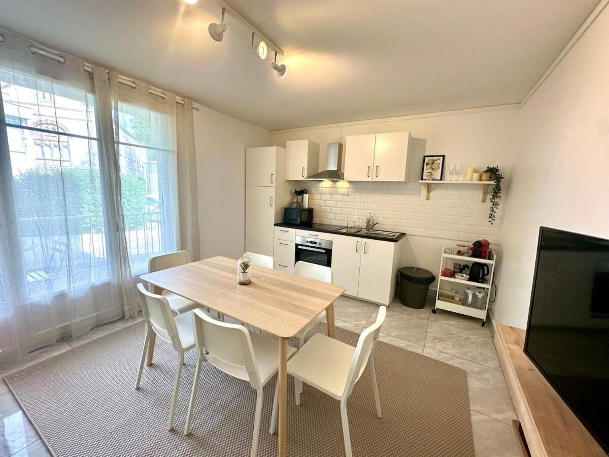 Ferienwohnung Au Coeur Du Quartier Taittinger Reims Exterior foto